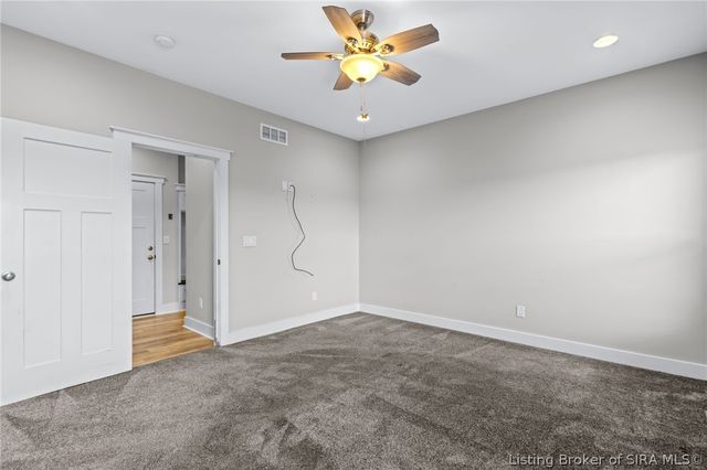 7901 Hillside Drive, Sellersburg, IN 47172