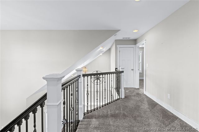 7901 Hillside Drive, Sellersburg, IN 47172