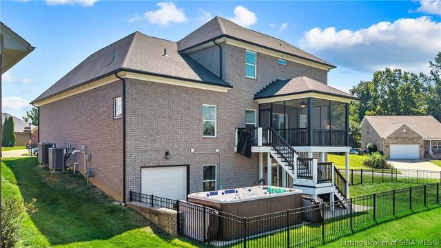 7901 Hillside Drive, Sellersburg, IN 47172