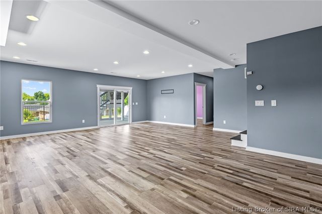 7901 Hillside Drive, Sellersburg, IN 47172
