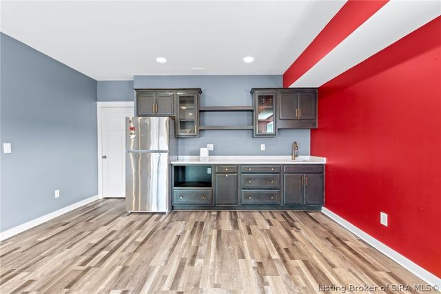 7901 Hillside Drive, Sellersburg, IN 47172