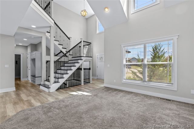 7901 Hillside Drive, Sellersburg, IN 47172