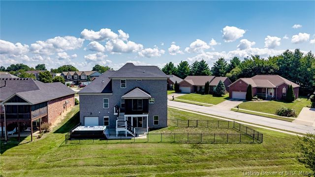 7901 Hillside Drive, Sellersburg, IN 47172
