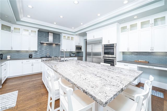 9219 Tesoras Drive 402, Las Vegas, NV 89144