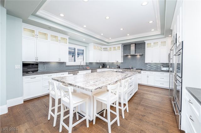 9219 Tesoras Drive 402, Las Vegas, NV 89144