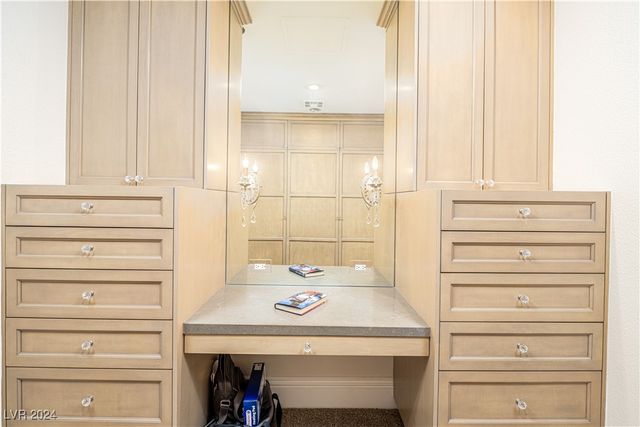 9219 Tesoras Drive 402, Las Vegas, NV 89144