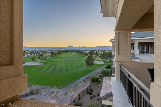 9219 Tesoras Drive 402, Las Vegas, NV 89144