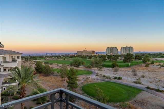 9219 Tesoras Drive 402, Las Vegas, NV 89144