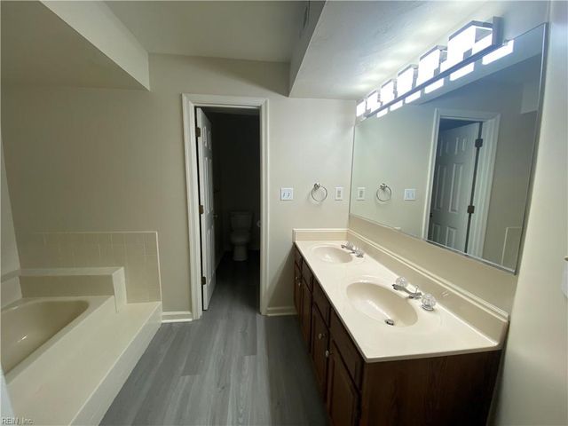 1400-B Bridge XING, Yorktown, VA 23693