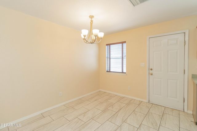 5652 RICK HUSBAND Drive, El Paso, TX 79934