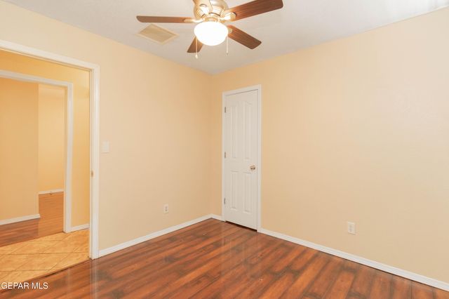 5652 RICK HUSBAND Drive, El Paso, TX 79934