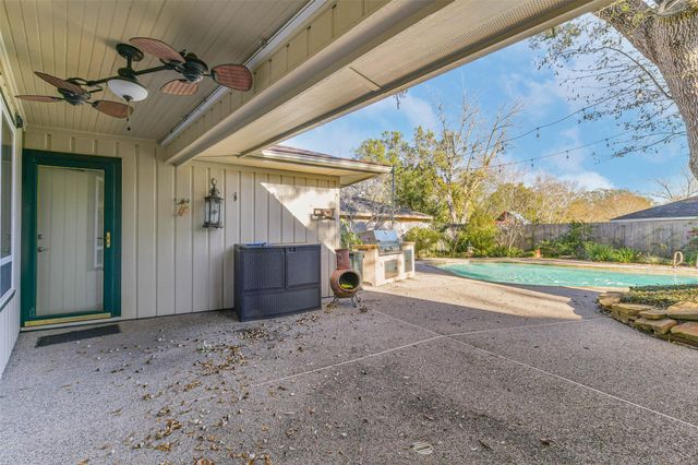 1510 Saxony Lane, Houston, TX 77058