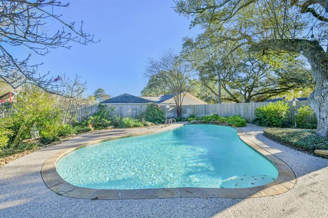 1510 Saxony Lane, Houston, TX 77058
