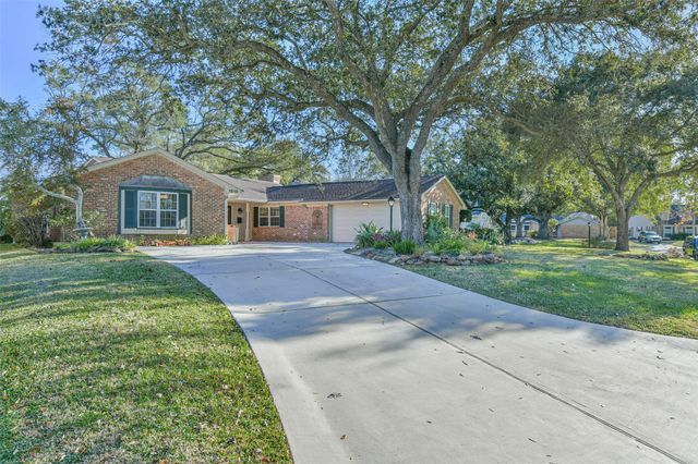 1510 Saxony Lane, Houston, TX 77058