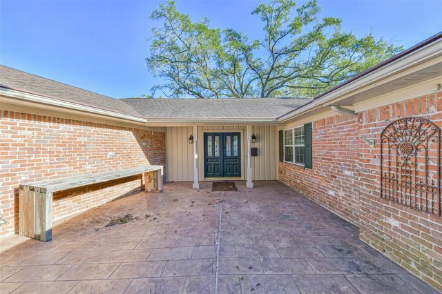 1510 Saxony Lane, Houston, TX 77058