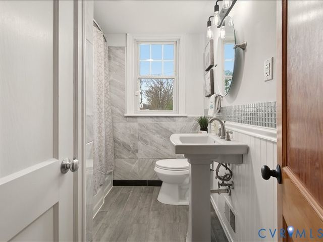 3609 Chapel Dr, Richmond, VA 23224