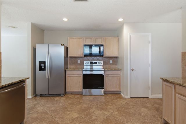 16536 Jasmine Springs Drive, Fort Worth, TX 76247