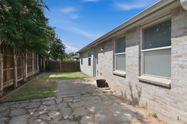 16536 Jasmine Springs Drive, Fort Worth, TX 76247