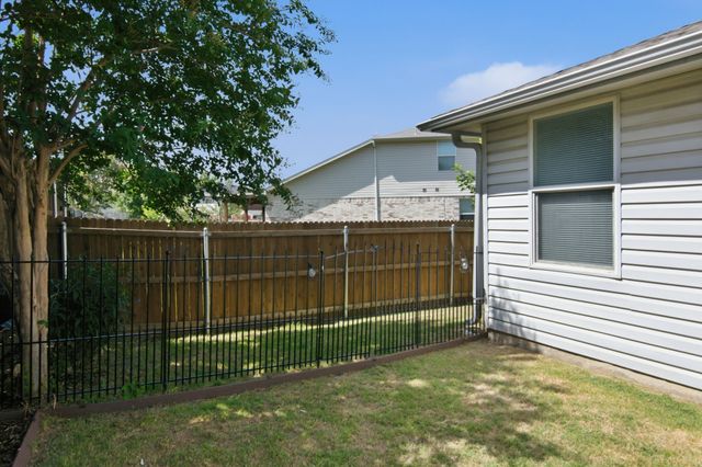 16536 Jasmine Springs Drive, Fort Worth, TX 76247