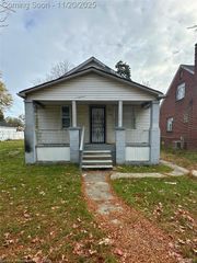 7646 Brace Street, Detroit, MI 48228