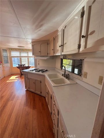 2550 Pacific Coast Highway 8, Torrance, CA 90505