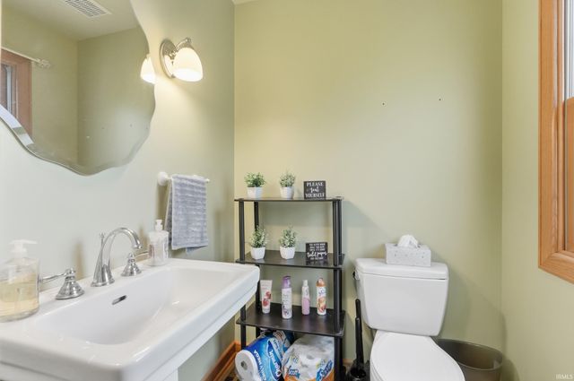 2653 Reed Road, Fort Wayne, IN 46815