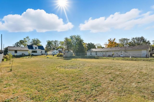 2653 Reed Road, Fort Wayne, IN 46815