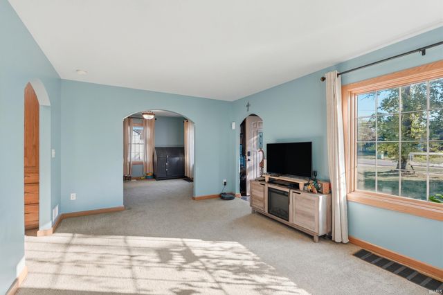 2653 Reed Road, Fort Wayne, IN 46815