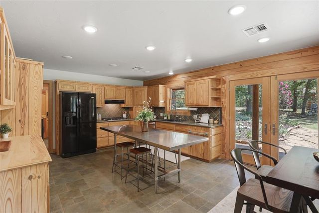 2111 Seminole Road, Norman, OK 73026