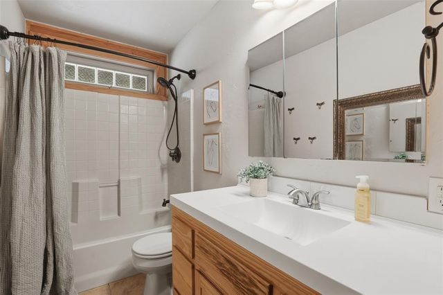 2111 Seminole Road, Norman, OK 73026