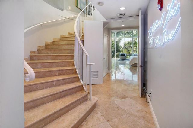 301 Hendricks Isle 7, Fort Lauderdale, FL 33301