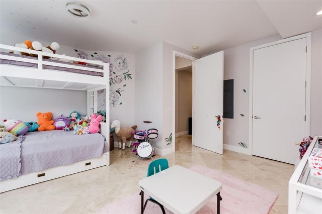 301 Hendricks Isle 7, Fort Lauderdale, FL 33301