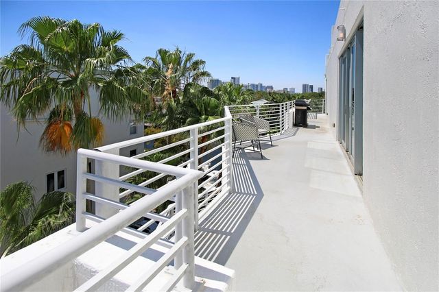 301 Hendricks Isle 7, Fort Lauderdale, FL 33301