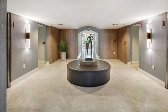 301 Hendricks Isle 7, Fort Lauderdale, FL 33301