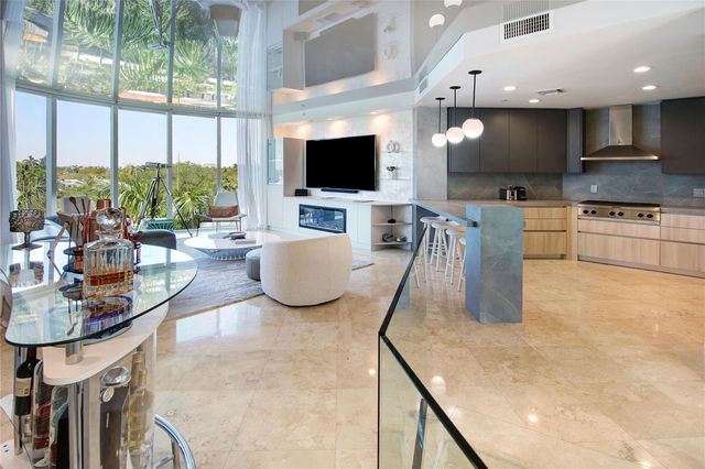 301 Hendricks Isle 7, Fort Lauderdale, FL 33301