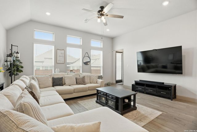 341 Misty Sails, Cibolo, TX 78108
