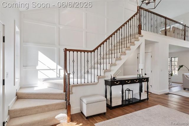 2167 Mayfair Drive, White Lake, MI 48383