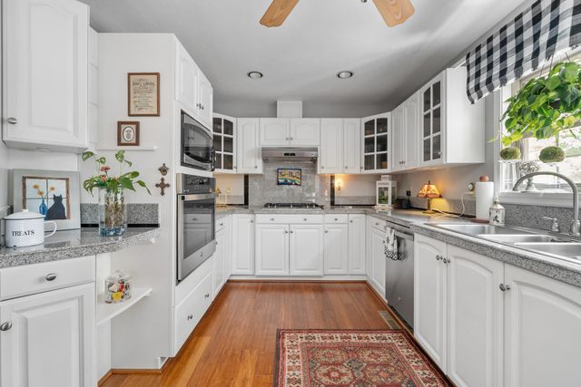 1475 Edgebrook RD, Salem, VA 24153
