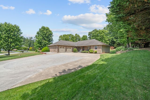 1475 Edgebrook RD, Salem, VA 24153