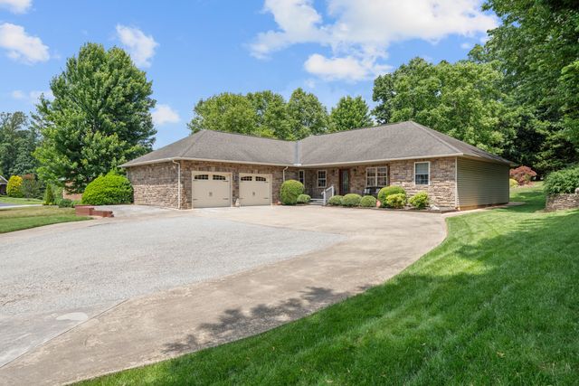 1475 Edgebrook RD, Salem, VA 24153