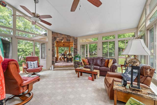 1475 Edgebrook RD, Salem, VA 24153