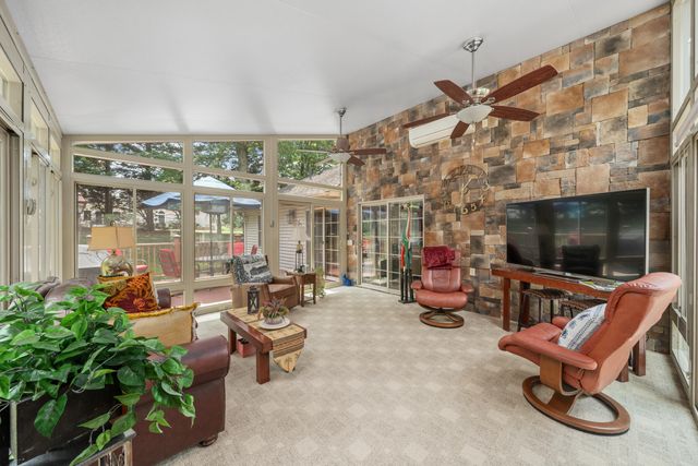 1475 Edgebrook RD, Salem, VA 24153