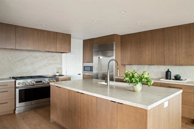 2481 La Marque St, San Diego, CA 92109