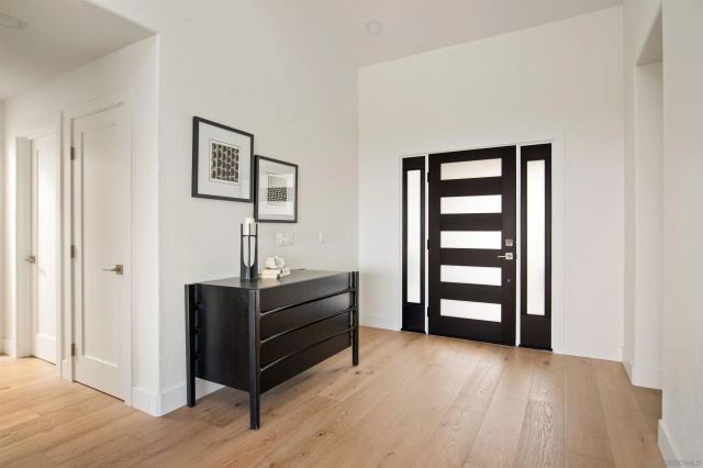 2481 La Marque St, San Diego, CA 92109