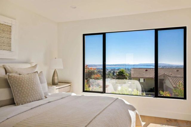 2481 La Marque St, San Diego, CA 92109