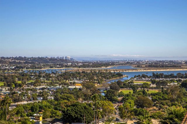 2481 La Marque St, San Diego, CA 92109