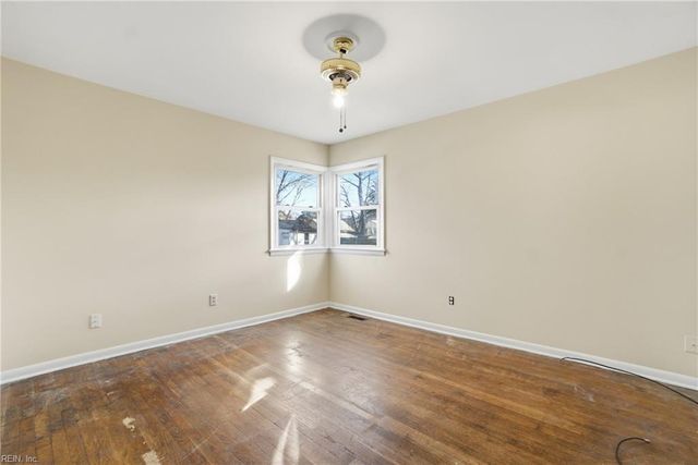 4817 81st ST, Newport News, VA 23605