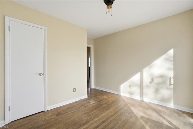 4817 81st ST, Newport News, VA 23605