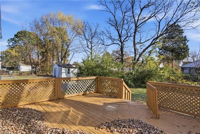 4817 81st ST, Newport News, VA 23605