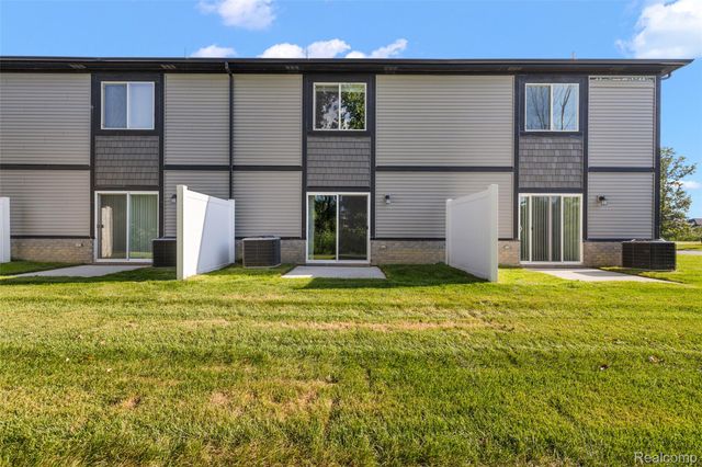 28287 Loews Drive, Chesterfield Township, MI 48051